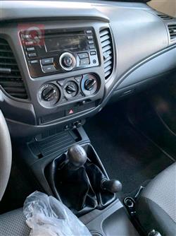 میتسوبیشی L200